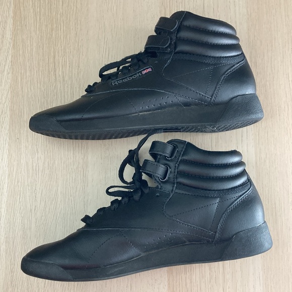 Women’ Reebok Classic Freestyle High Top Tennis Shoes, Black, Size 7 1/2, 7.5 - Picture 5 of 9